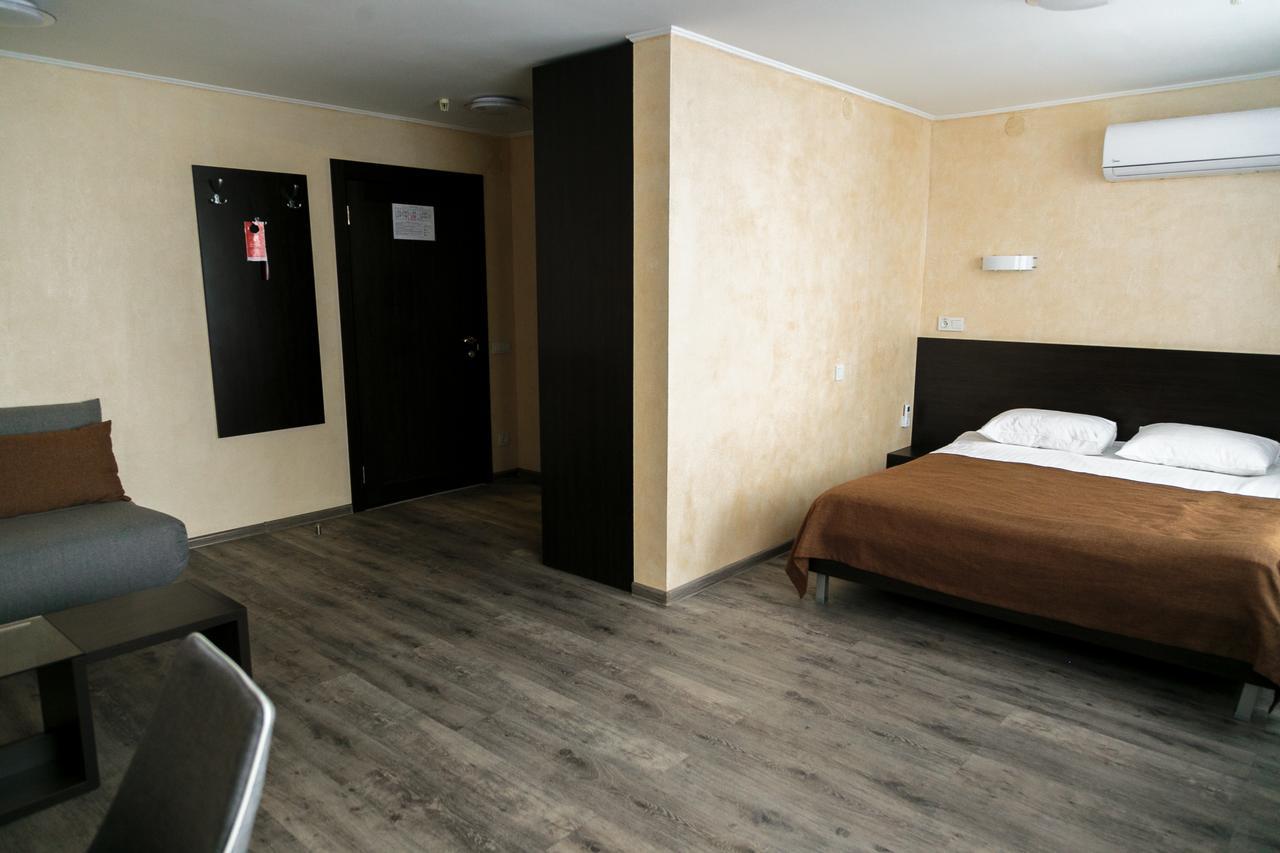 Tourist Hotel Kharkiv Exterior photo