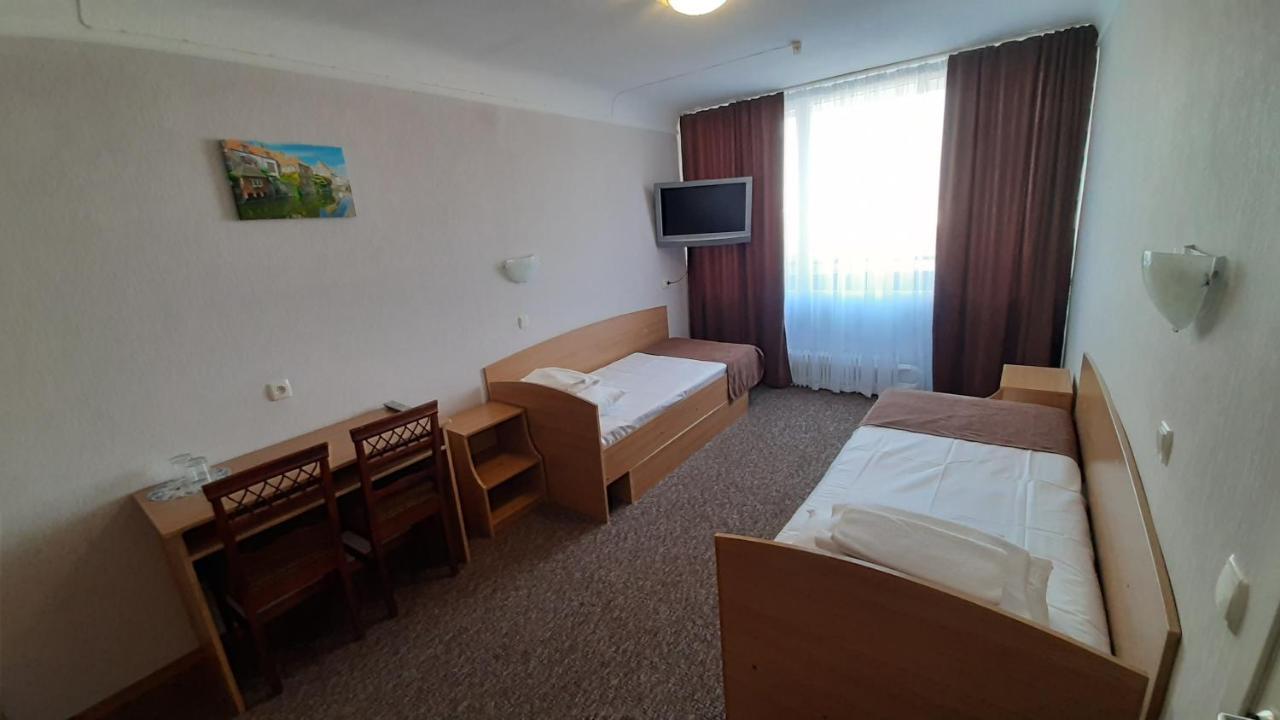 Tourist Hotel Kharkiv Exterior photo
